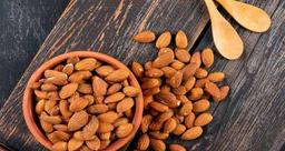 مضرات بادام درختی