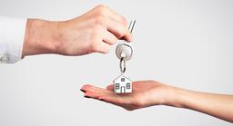 چرا قیمت خانه پایین نمی‌آید؟