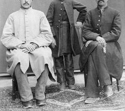 ترسم که اشک در غم ما پرده در شود...