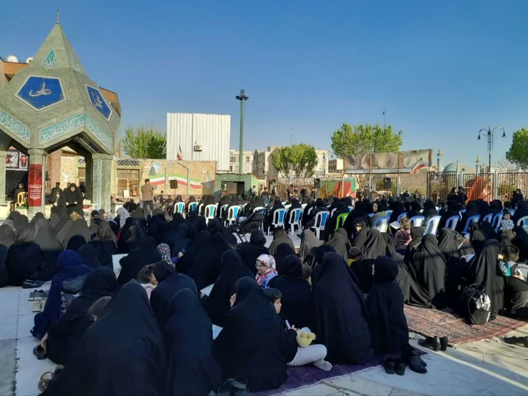 حضور خواهران گرامی اجتماع بزرگ علوی هیئت طریق الشهدا