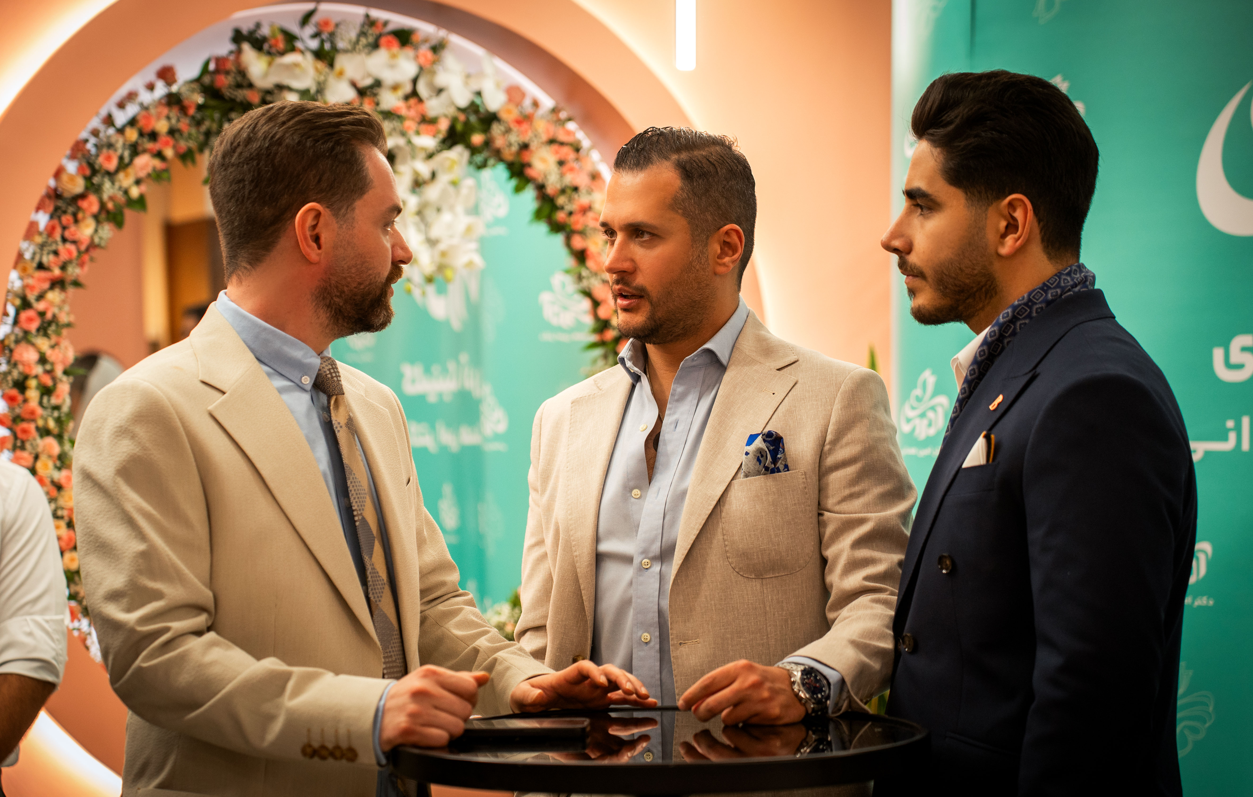 عکس مشترک دکتر با سیاوش خیرابی و سعید محمد