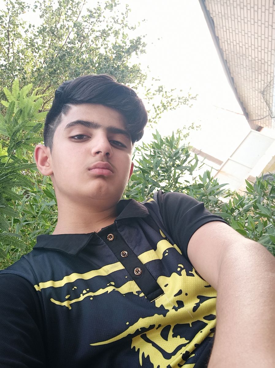 امیر سام خندان