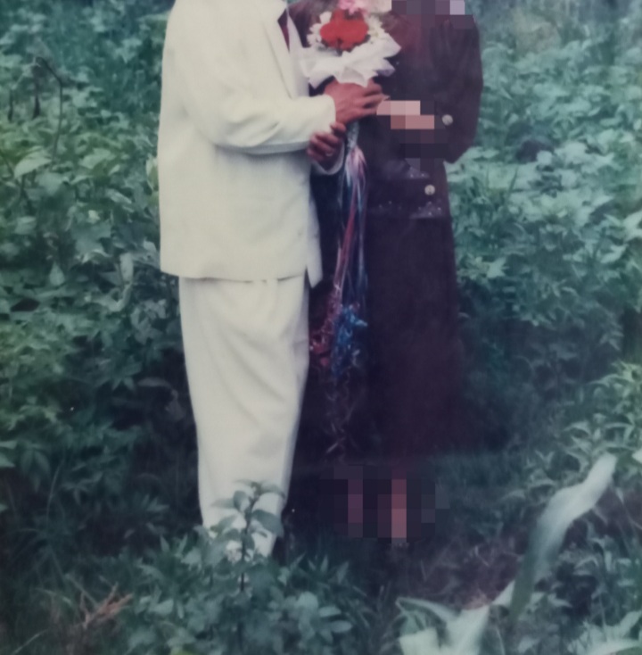 و دیگه آنلیه و باغ تمی‌رفتن، تو همون دهات یه منظره‌ی قشنگ پیدا می‌کردن و عکس می‌انداختن