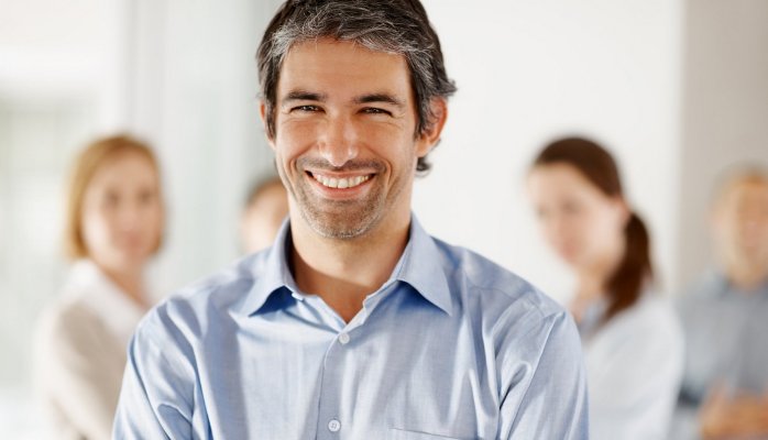 لبخند یک عمل ساده اما موثر در زبان بدن است که اغلب فراموش میشود.