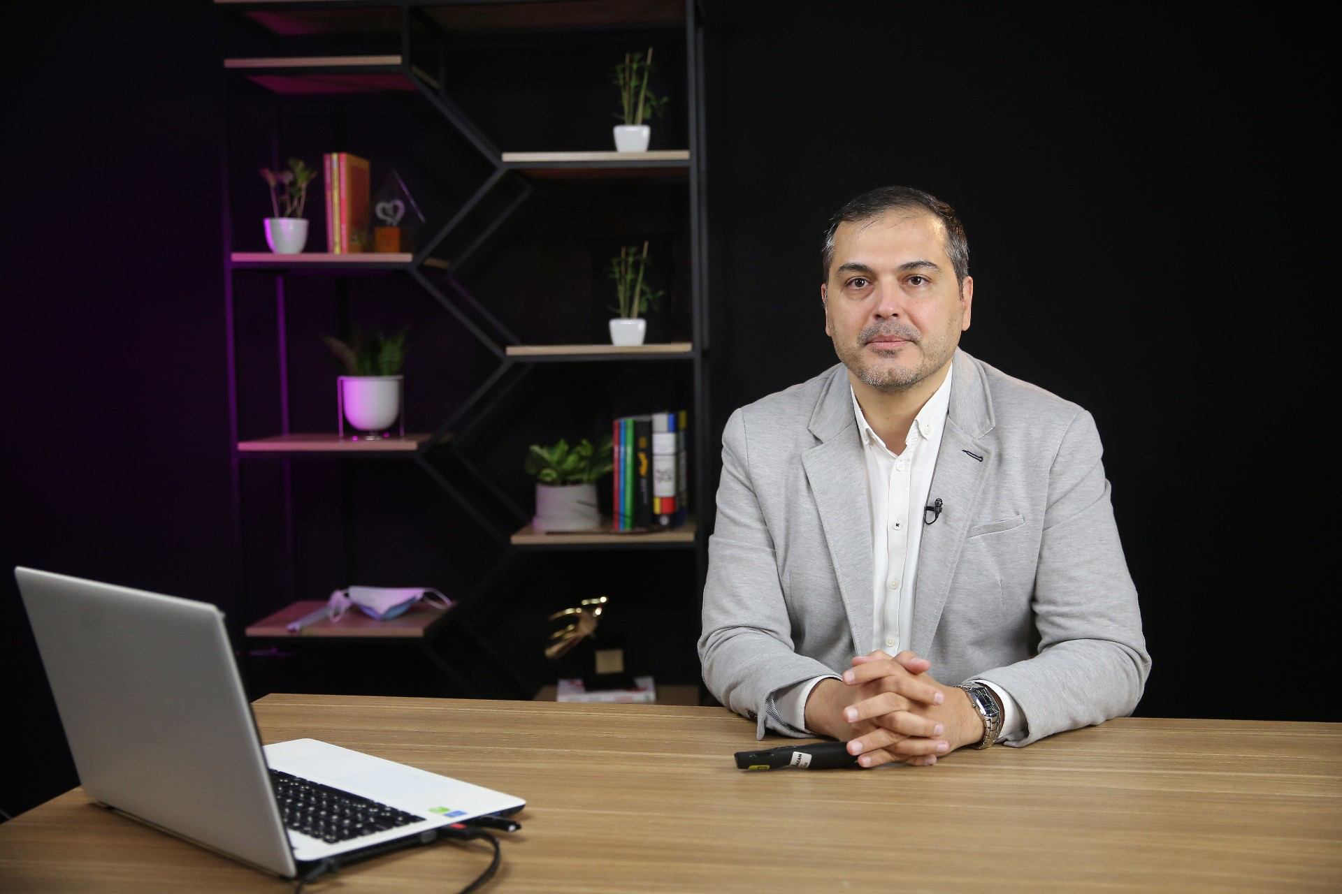 نقش سه‌گانه مشاوره در دنیای امروز: هم‌افزایی استراتژیک بازاریابی، برندینگ و تبلیغات برای خلق ارزش پایدار