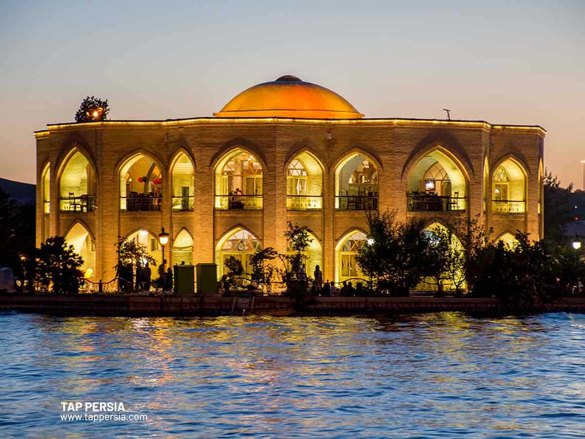 مدرس برنامه نویسی در شهر تبریز