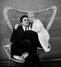 حولیتا ماسینا خود را زنی خوشبخت می دانست، و عشق به فلینی را پایان ناپذیر می خواند: “من برای او نه تنها همسر، بلکه دخترش، مادر، و معشوقه اش هم بودم.