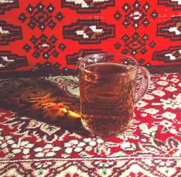 چاییِ لب سوزِ لب دوز