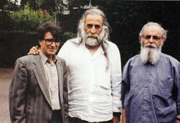 همه مرغان هم آواز