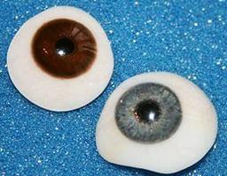 ساخت چشم مصنوعی: بازگرداندن زیبایی و اعتماد به نفس