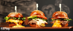 تفاوت برگرهای دست‌ ساز رستورانی و برگر های کارخانه‌ ای در رستوران‌ ها چیست؟