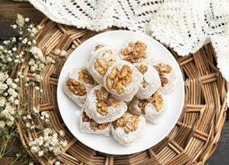 طرز تهیه باسلوق گردویی ساده