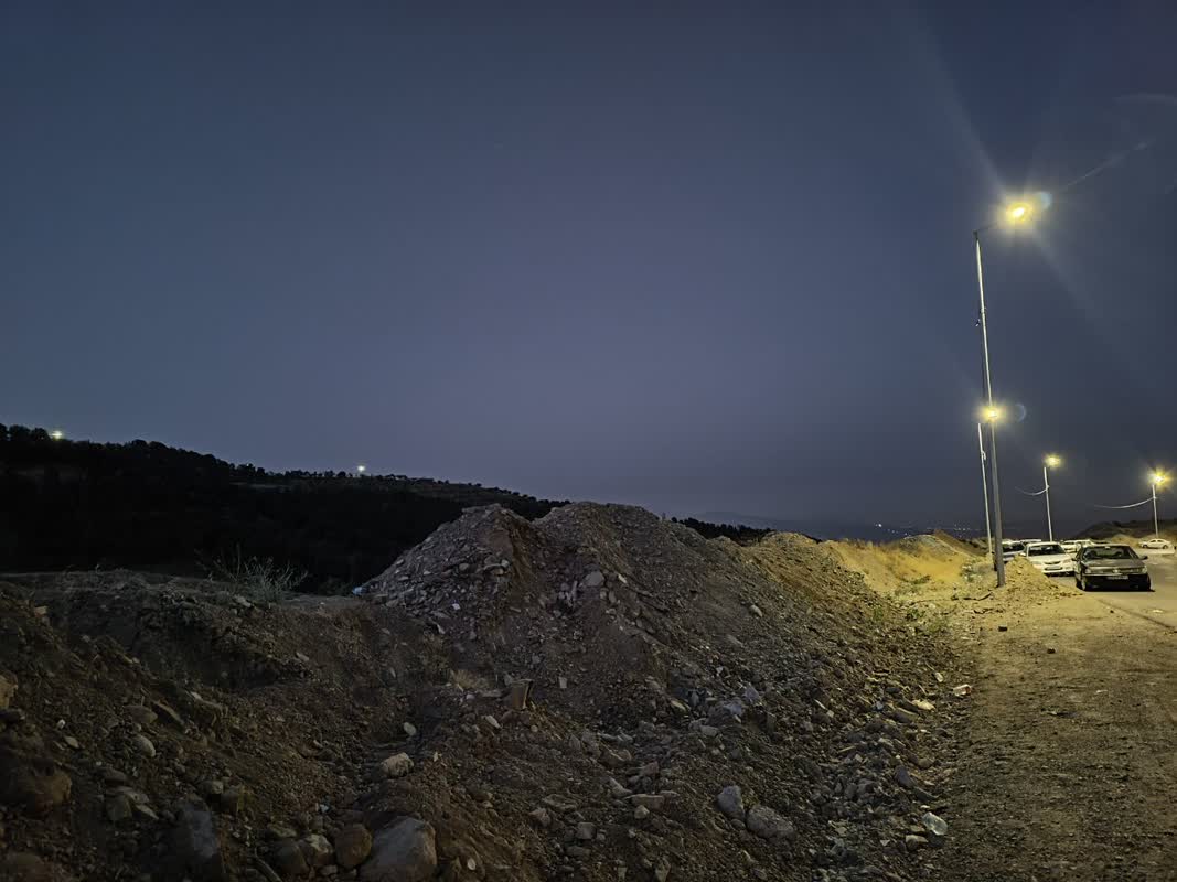 تا الان دوبار برای چند ساعت یا چند روز مجبور شدهام خانه را ترک کنم.