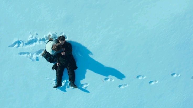 برای بودنم صبر کن اگه امکانش هست،