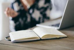 کارمند خوش اخلاق را زودتر ارتقاء دهید