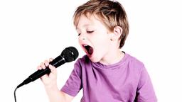 ای کسانی که صدای خوبی دارید آیا میدانیدچگونه میتوانید خواننده شوید؟