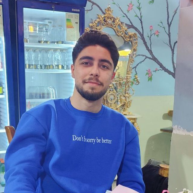 تصویر علی سلیمانی در سال 1403