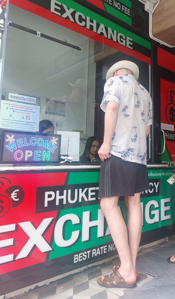 کیوسک اکس چنج پول به ارز بات تایلند