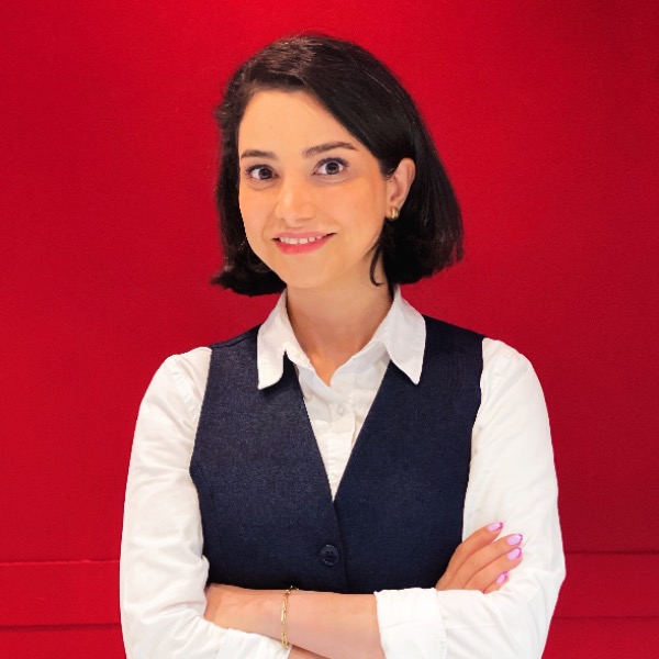 زهرا امیری | Zahra Amiri