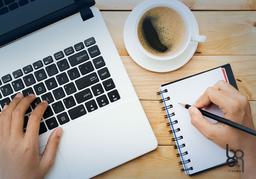 ۱۰ تکنیک عنوان نویسی که جادو می‌کند