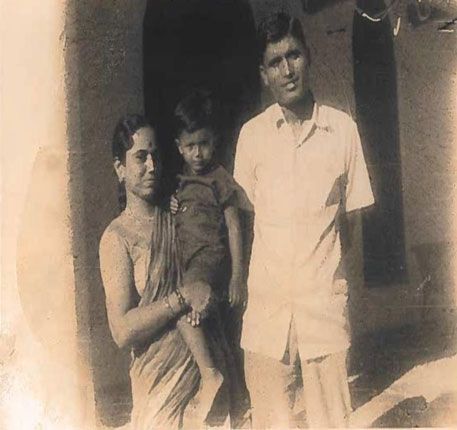 پدر و مادر ساتیا نادلا