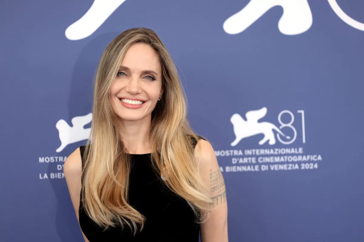 انجلینا جولی به اقتباس سینمایی از رمان Anxious People فردریک بکمن پیوست