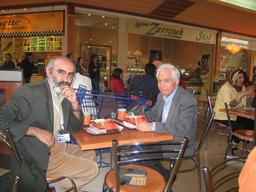 دروازه‌ها را باید باز نگه داشت