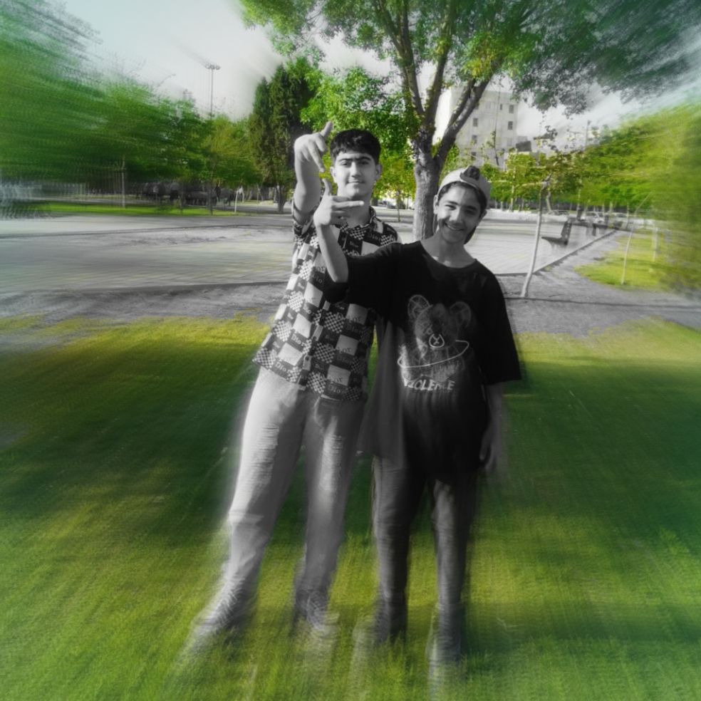 محمد یکی درکنار سیانور