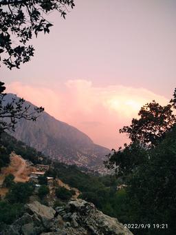 گویم دیاری از طبیعت دلنشین وزیبا در دل ممسنی پیراشکفت