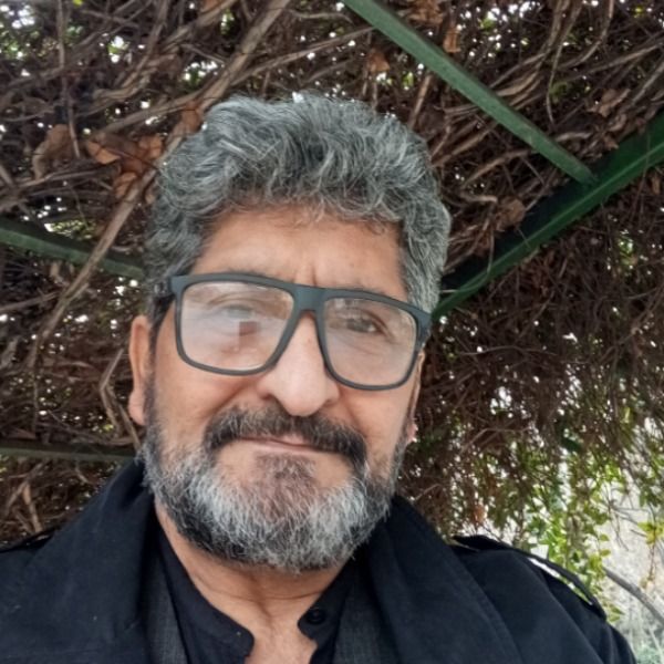 ژولیده خسته.  ..  ..  .