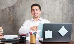 فروشنده فوق متعهد باشید