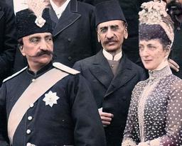 خاطرات ناصرالدین شاه از فرنگ( زن بازی )