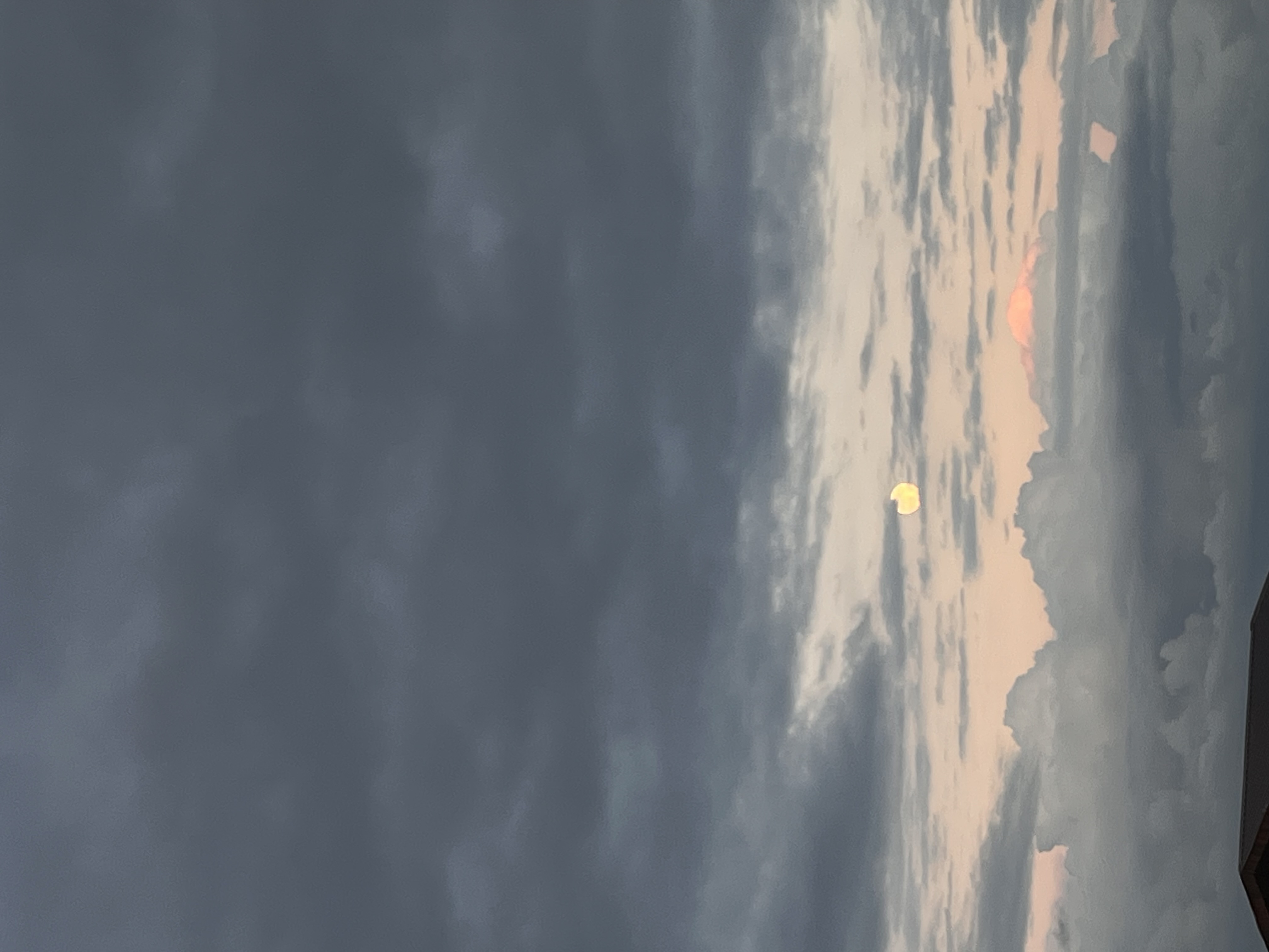 خدا همینجاست.