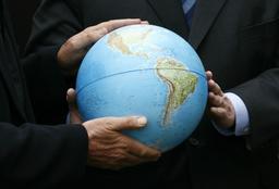 لیبرالیسم و گلوبالیسم، عقایدی که آینده جهان را رقم می‌زنند.