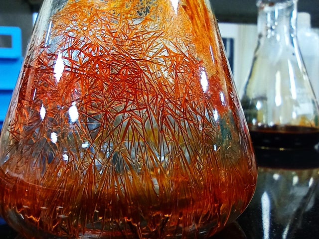 رسوب آهن تشکیل شده در مدار مغناطیسی