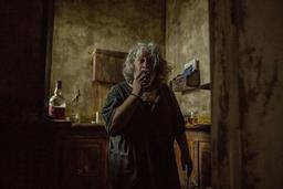 دنیا را بدها می‌سازند، فلسفه تلخ پیر پسر