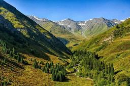 پارک طبیعی قاراشورو، جاذبه هیجان انگیز قرقیزستان