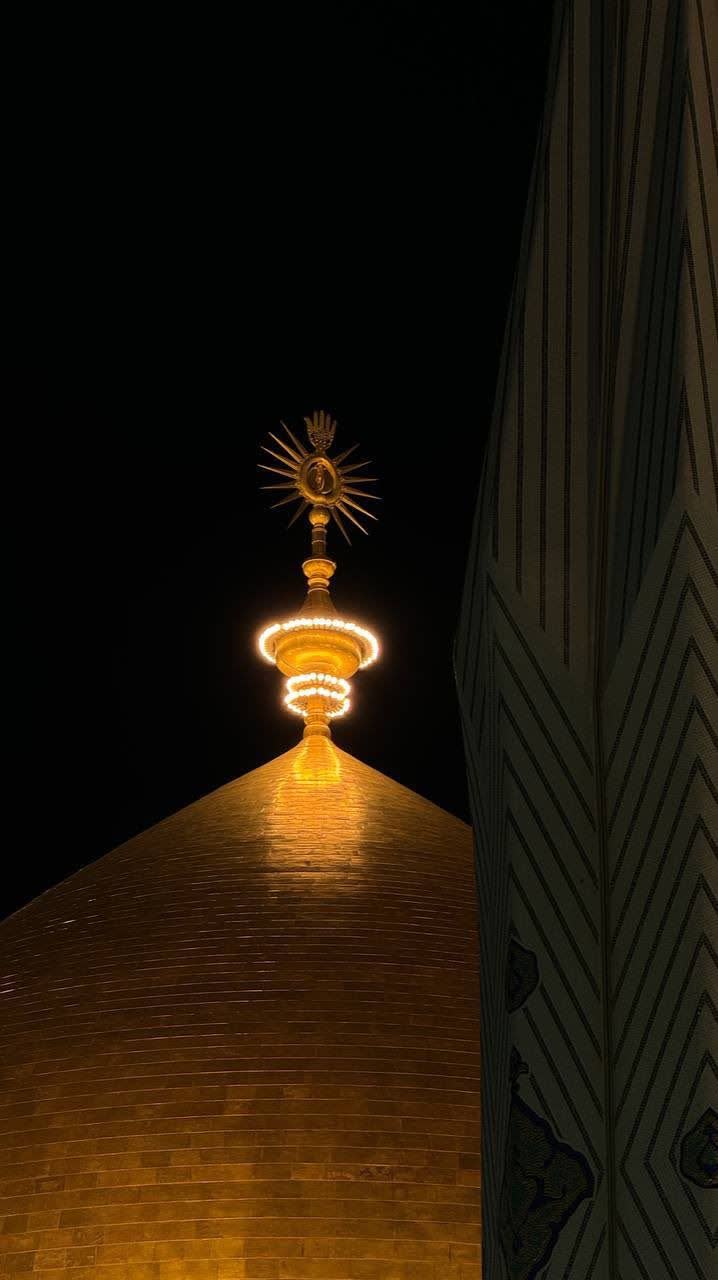 تشیع را با همه تراژدی هایش دوست دارم