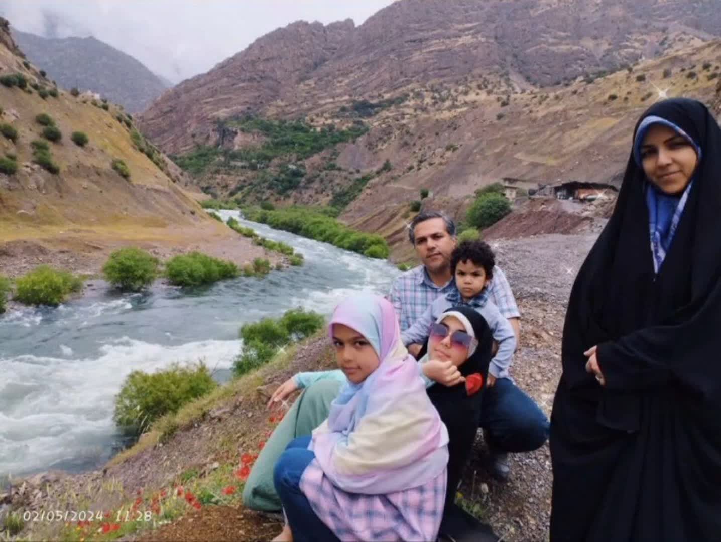 خانوادهء شهیدان ساداتی 🥀