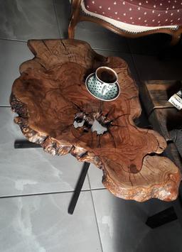 چگونه خراش های روی میز چوبی را از بین ببریم؟