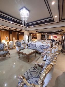 مبل سلطنتی چیست و چه ویژگی هایی دارد؟