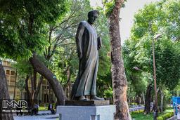 فقیه دانشمندی که طراح اصفهان بود، حمامی اسرارآمیز ساخت و نان سنگک را ابداع کرد