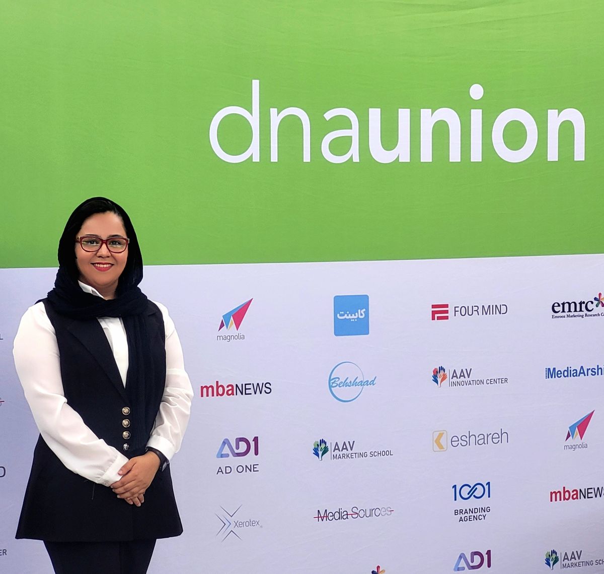 نازنین ناظم در بازدید هلدینگ dnaunion 