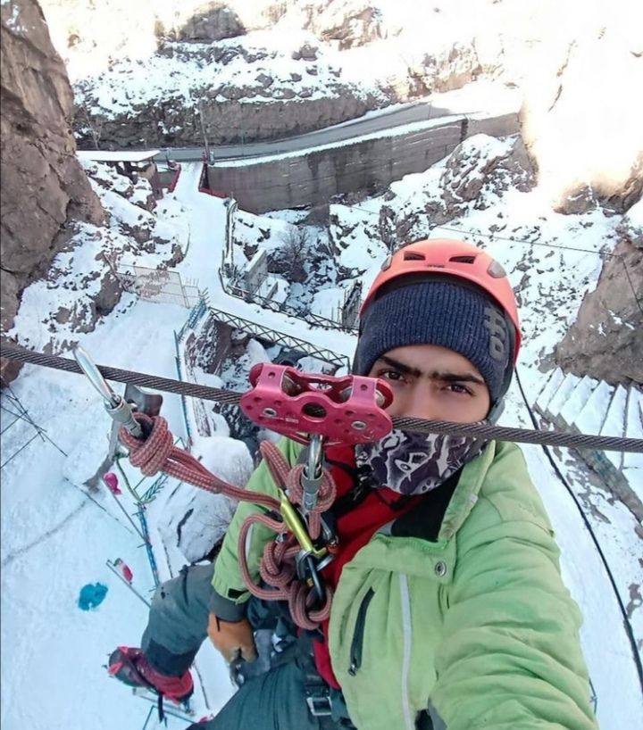 پژمان میرمحمدی امدادگر 