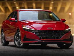 هیوندا النترا : بررسی جامع عملکرد، طراحی و ویژگی ها