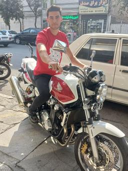 مهدی ایرانی نژاد تیک تاک