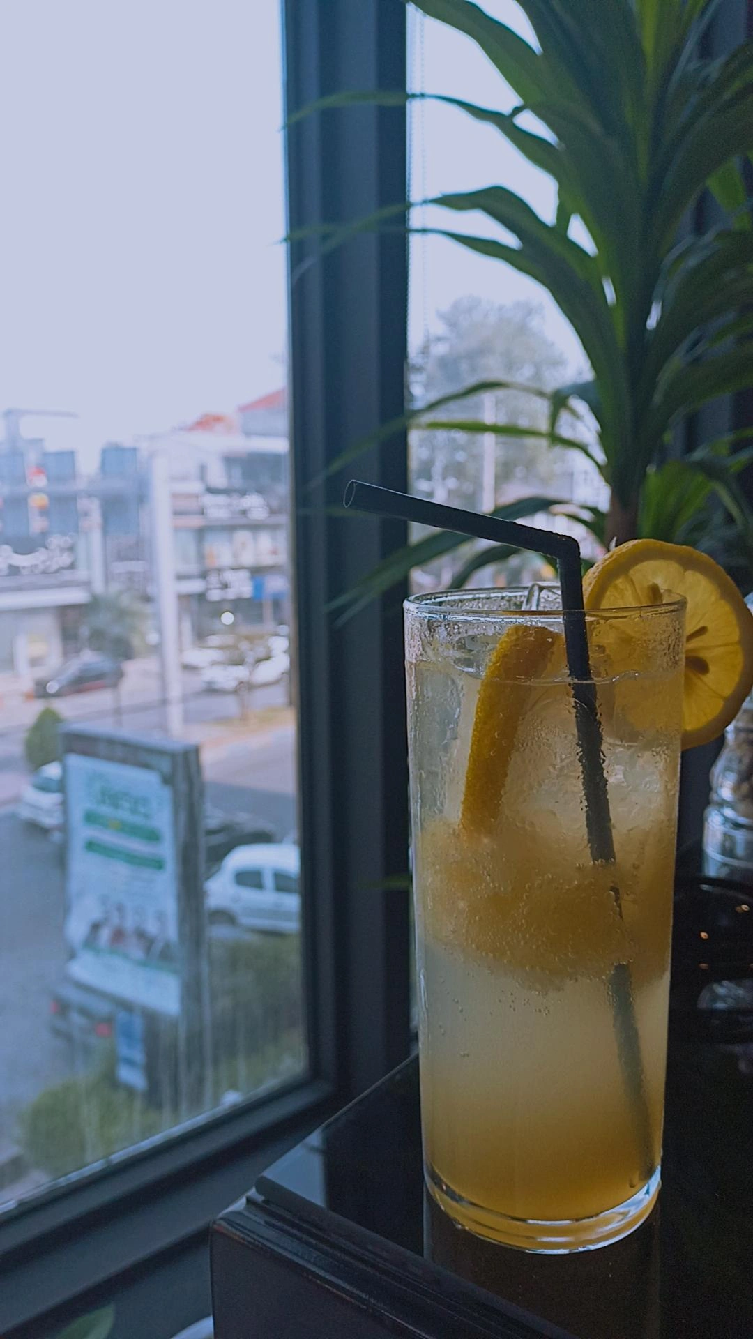 لیموناد کلاسیک، انتخاب من برای تابستون یا همیشه نیست. من قطعا همیشه چای میخورم. تورکم ناسلامتی.