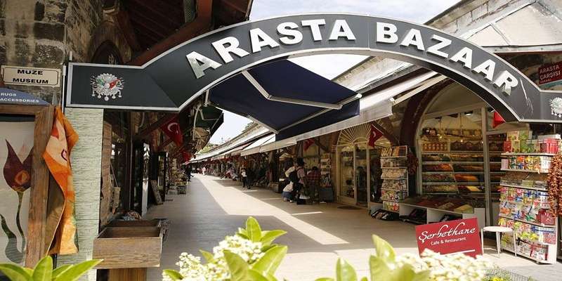 بازار آراستا