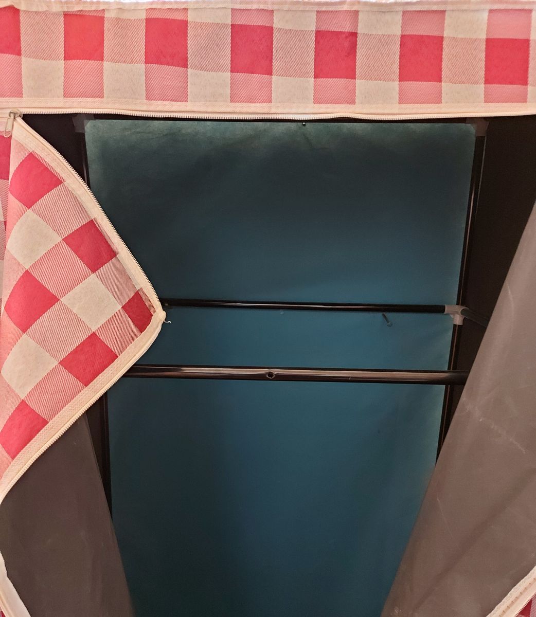 کمد لباس پاره 