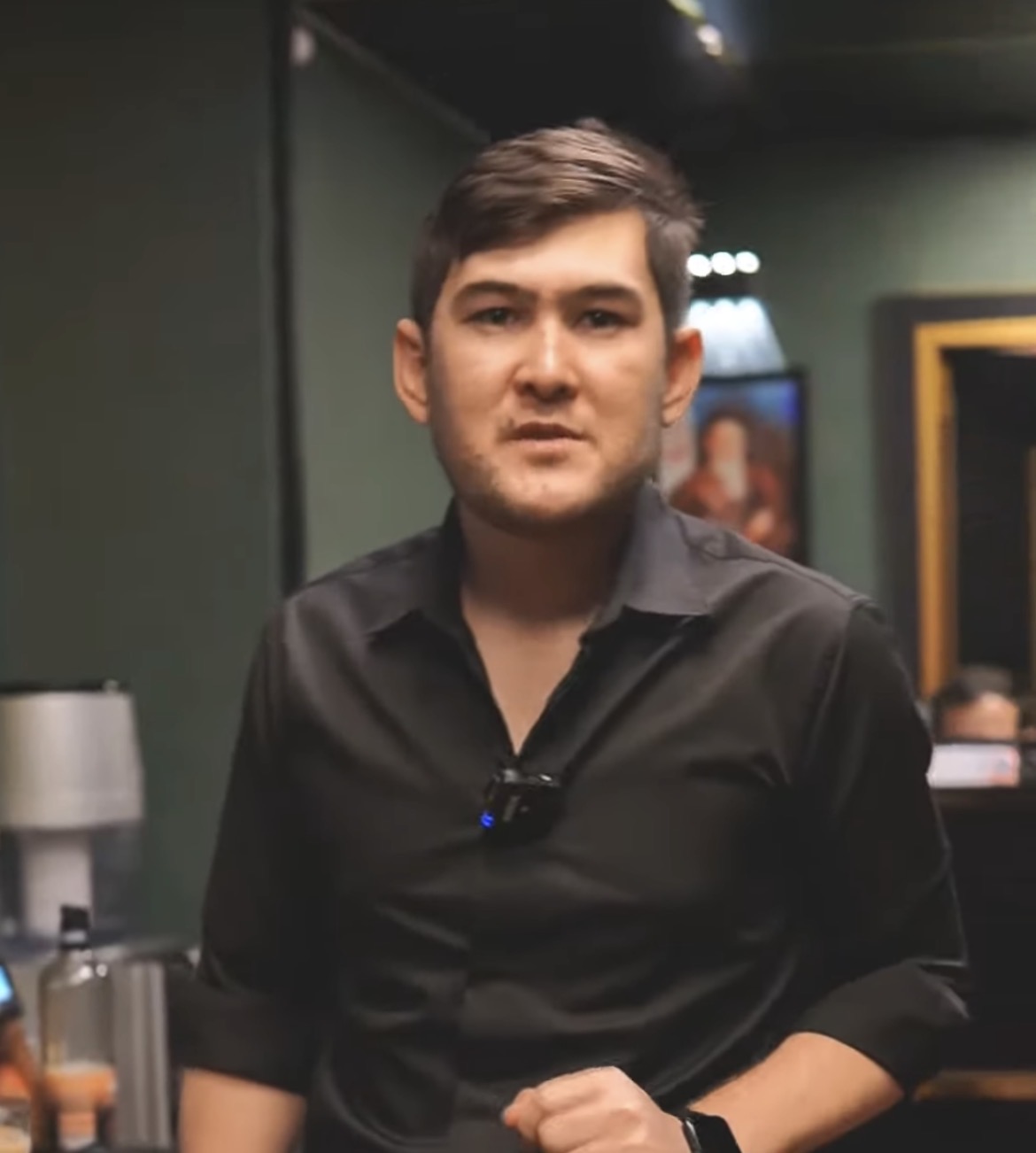 باریستا شریفی: پیشگام در آموزش حرفه‌ای قهوه در آکادمی آمارو